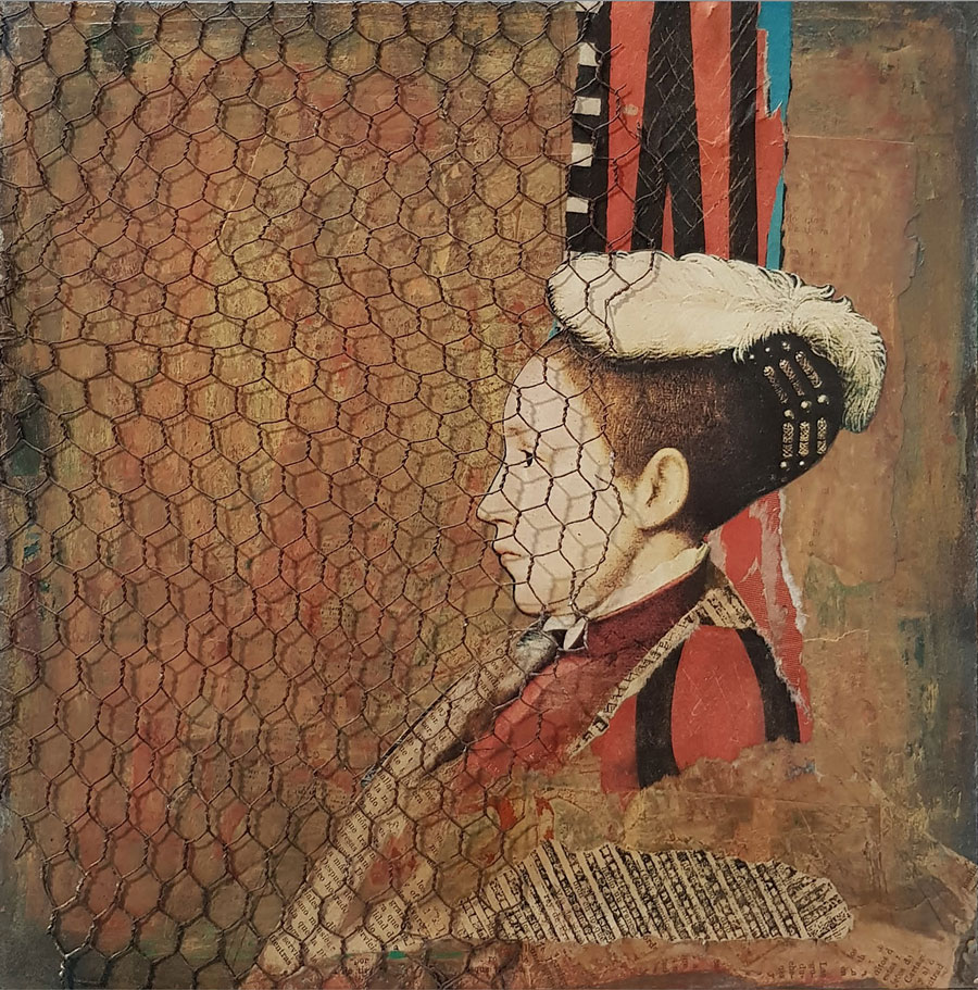Vecina de la señora con la pantalla en la cabeza
